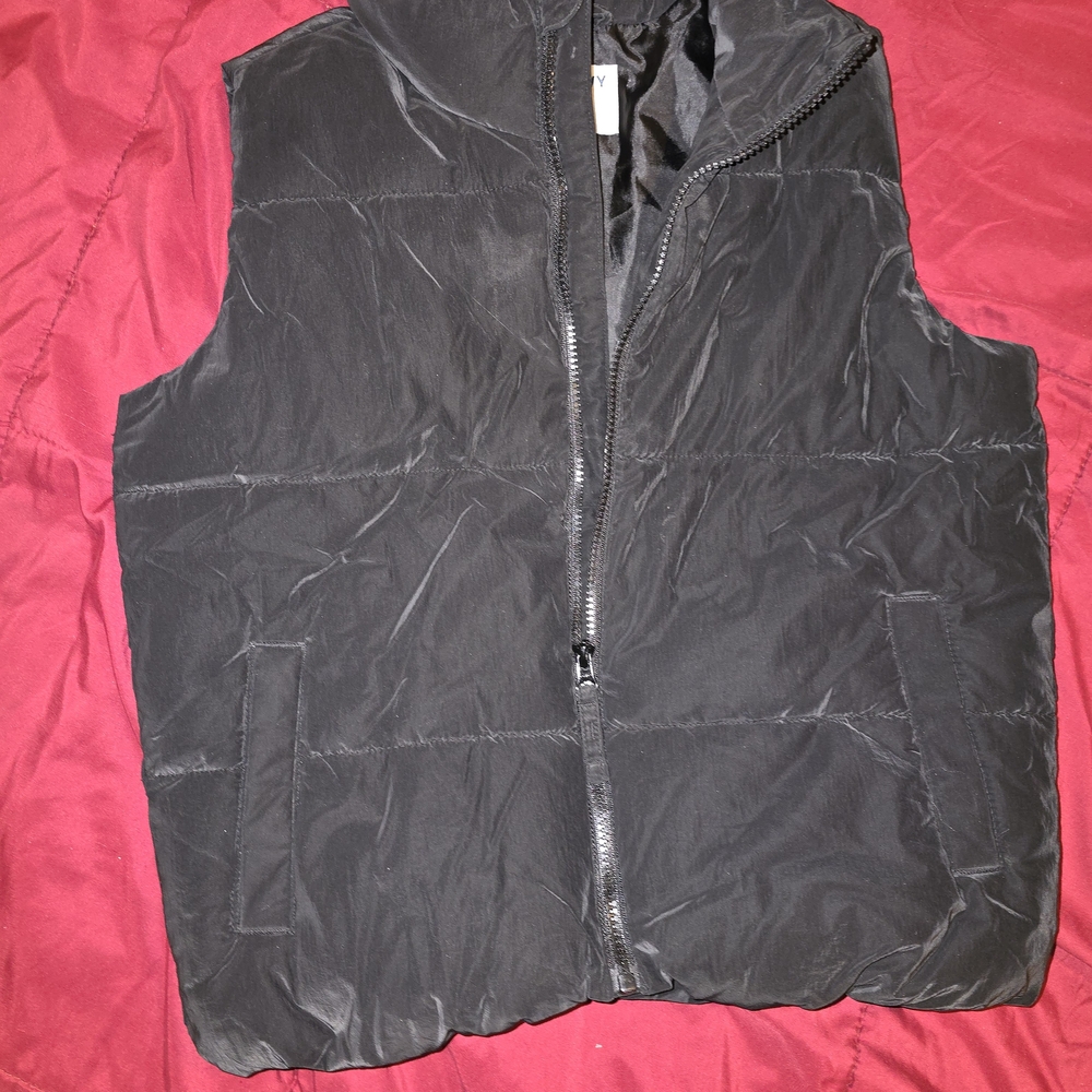 Old Navy Kids Black Puffer Vest